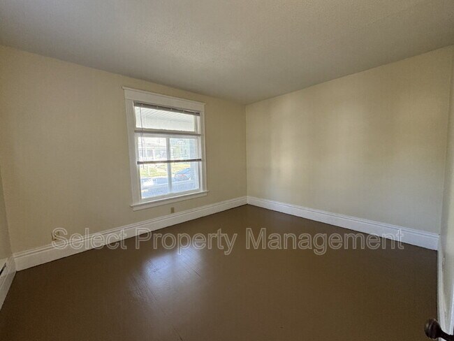 Foto del edificio - 1132 Rivermet Ave