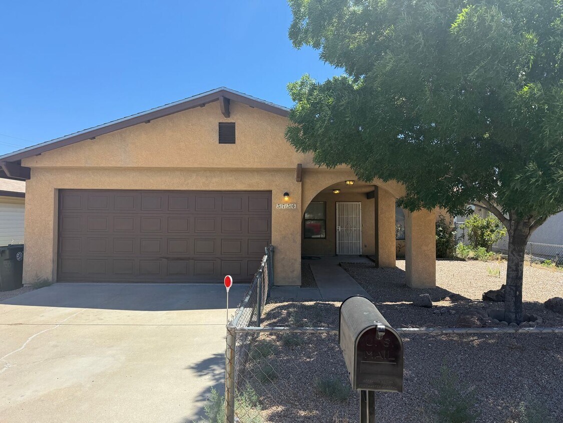 Primary Photo - 3 Bedroom 2 Bathroom Home