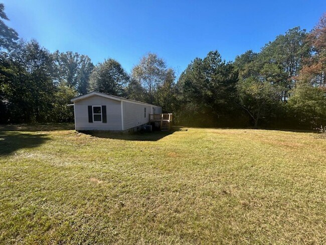 Building Photo - 1645 Blue Creek Rd