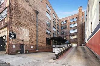 Building Photo - 426 Marietta St NW