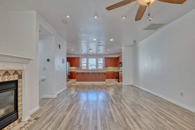 Foto del edificio - 2706 Black Locust Ct