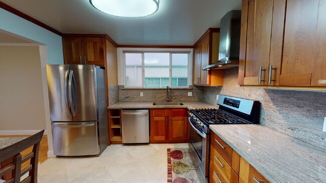 Building Photo - Charming Daly City Home with Stunning Views & Convenient Bay Area Access