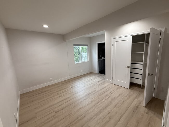 Foto del edificio - 14622 Huston St