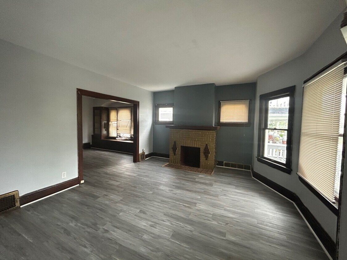 Foto principal - 1854 Grantham Rd