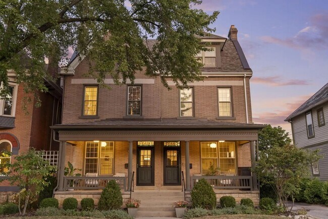 Foto del edificio - 144 Wilson Ave