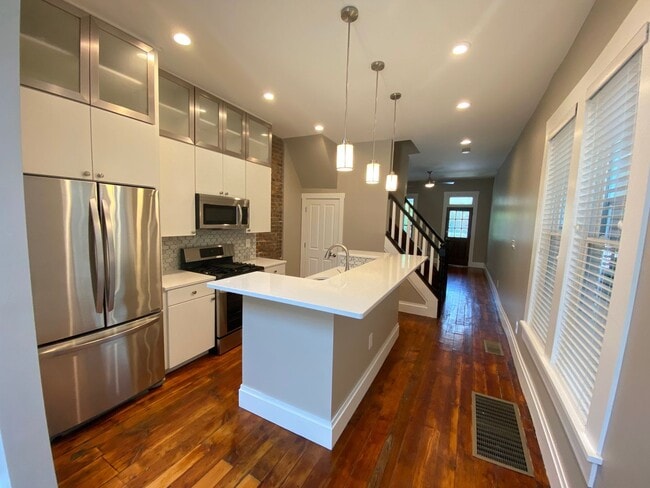 Foto del edificio - Hunter Ave 1197-1199 GW2