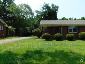 Building Photo - 6119 Tuckaseegee Rd