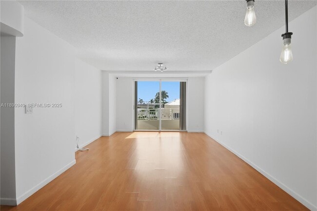 Building Photo - 770 Claughton Island Dr