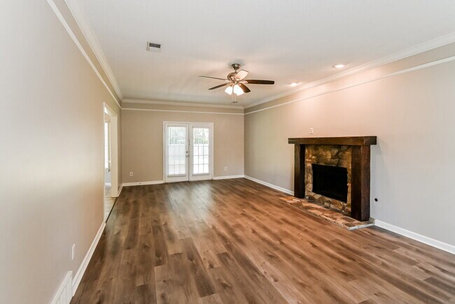 Building Photo - 1077 Cotton Row Cove