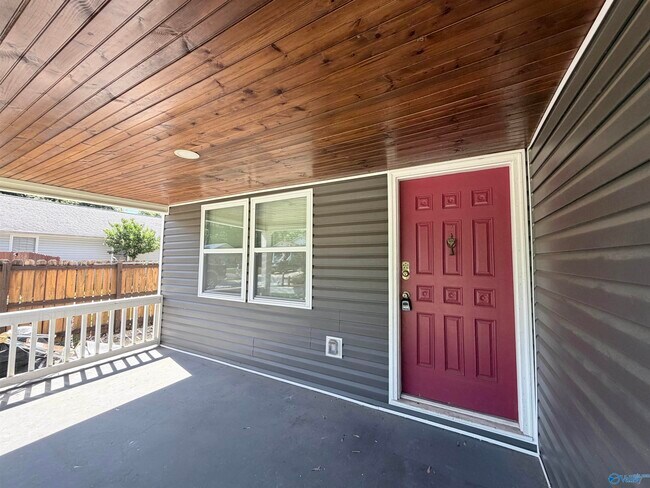 Foto del edificio - 1224 Halsey Ave NE