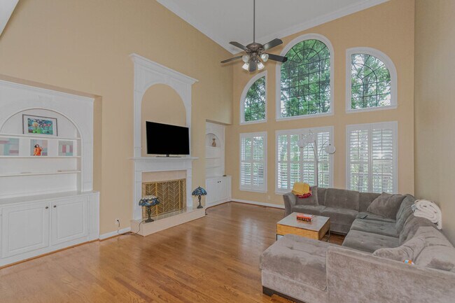 Foto del edificio - 1450 Hillcrest Heights