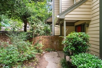 Building Photo - 403 Broad Leaf Cir