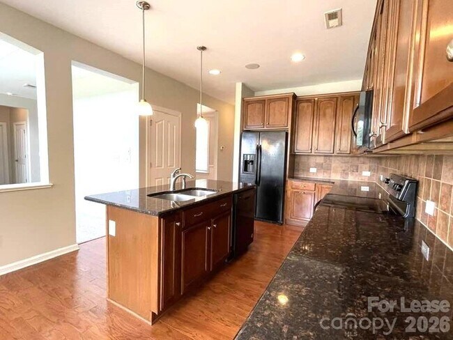Building Photo - 10345 Falling Leaf Dr NW