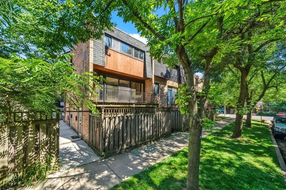 Foto principal - 924 W Wrightwood Ave