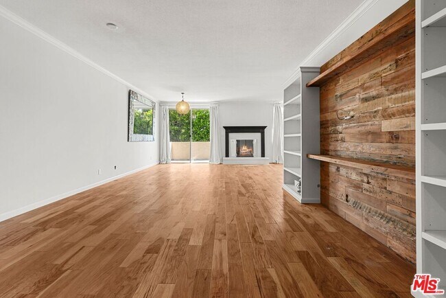 Foto del edificio - 10671 Holman Ave