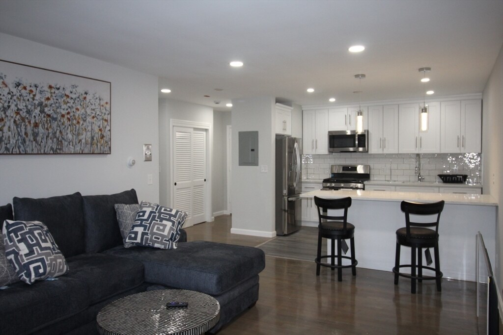 Primary Photo - 135 Granite Ave