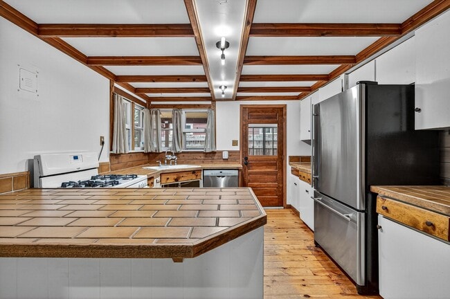 Foto del edificio - 5519 S Greenwood St