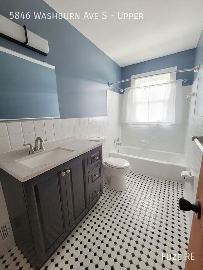 Foto del edificio - 5846 Washburn Ave S