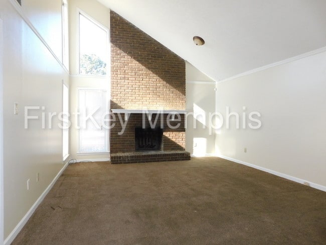 Building Photo - 5380 Zodiac Rd