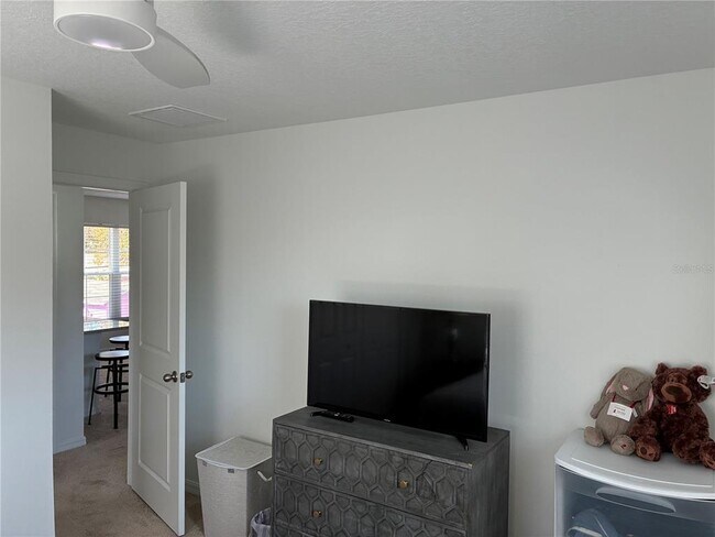 Foto del edificio - 2651 Bayside Dr S