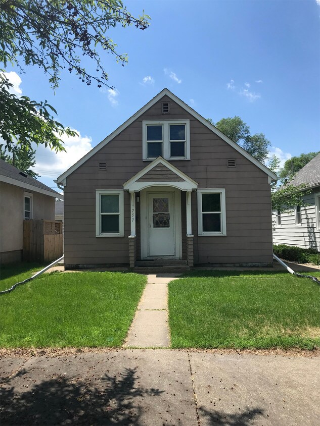 757 23rd St N, La Crosse, WI 54601 House Rental in La Crosse, WI
