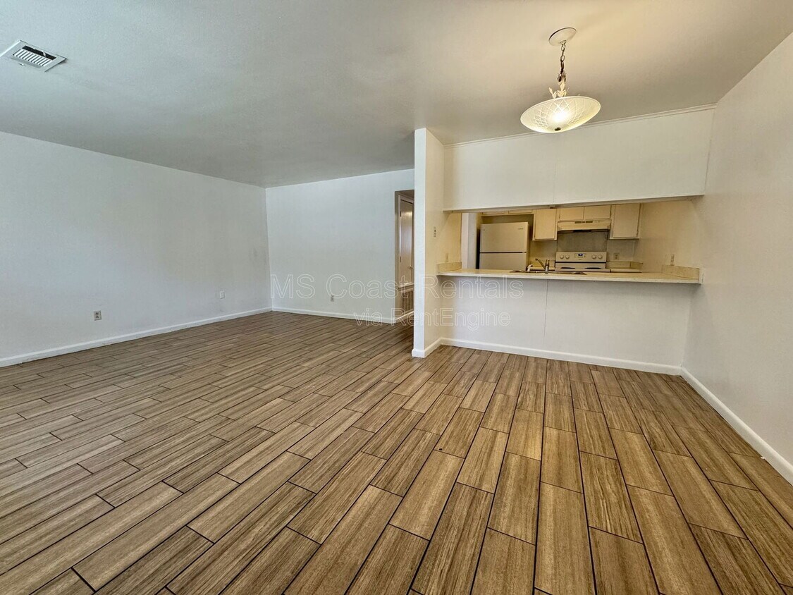 Foto principal - 736 Courthouse Rd