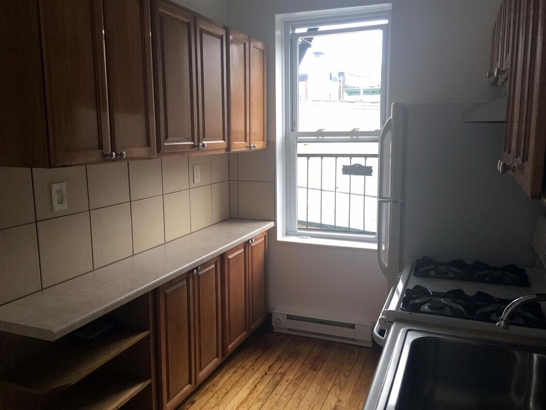 Foto principal - 15 Hopkins Ave