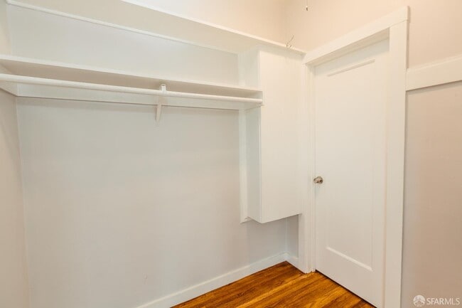 Building Photo - 1565 Chestnut St