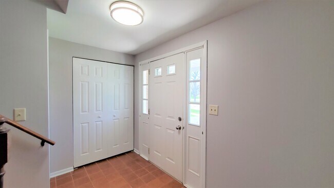 Foto del edificio - 2610 Arrowwood Ln