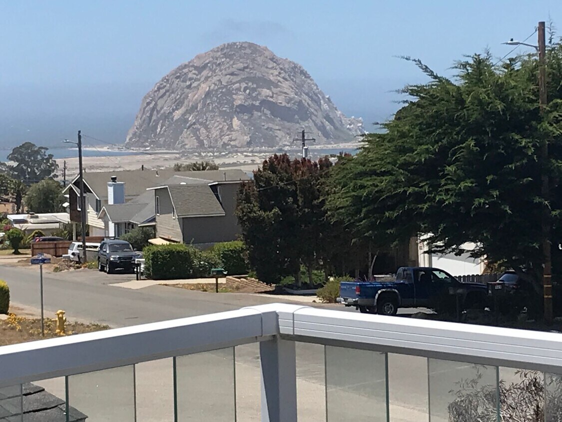 982 Carmel St Unit Front House, Morro Bay, CA 93442 Room for Rent in