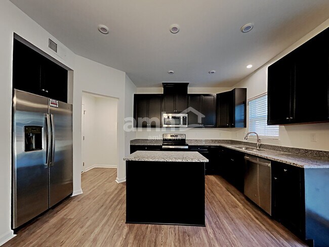 Building Photo - 5030 Twin River Drive
