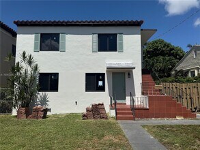 Building Photo - 1134 SW 12th Ct