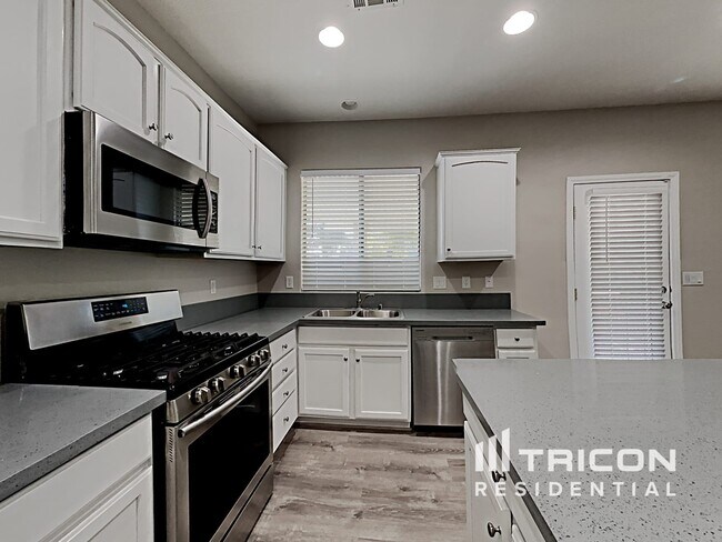 Building Photo - 5729 Blizzard Breeze Street North Las Vega...