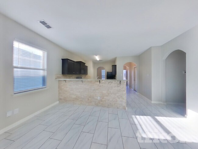 Foto del edificio - 1342 Barrel Dr