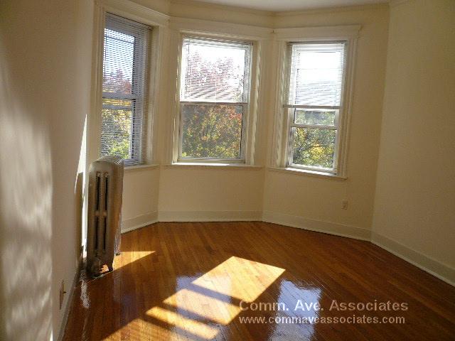 Foto principal - 1185 Commonwealth Ave