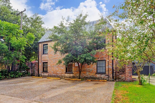 Foto del edificio - 2610 Whitney St