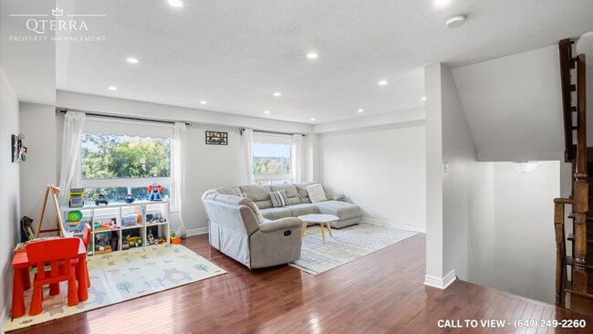 Building Photo - 72 Huxtable Ln