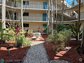 Building Photo - 5190 Las Verdes Cir