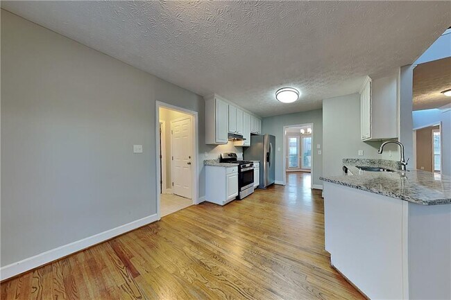 Foto del edificio - 2157 Brandon Lee Dr SW