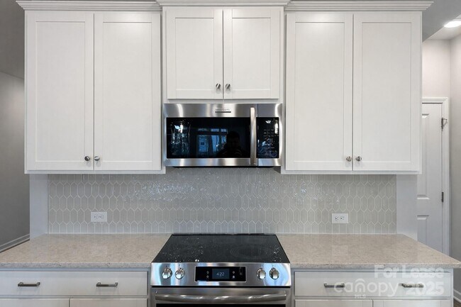 Building Photo - 209 Alluvium Ln