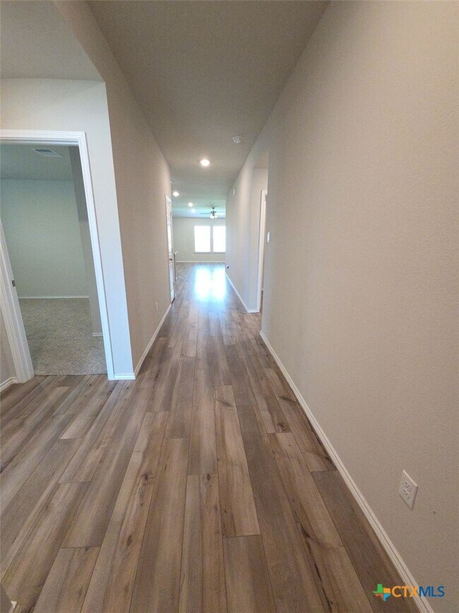 Building Photo - 7005 Luella Dr