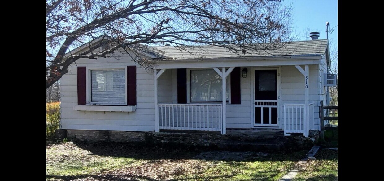 Foto principal - 310 S Crook