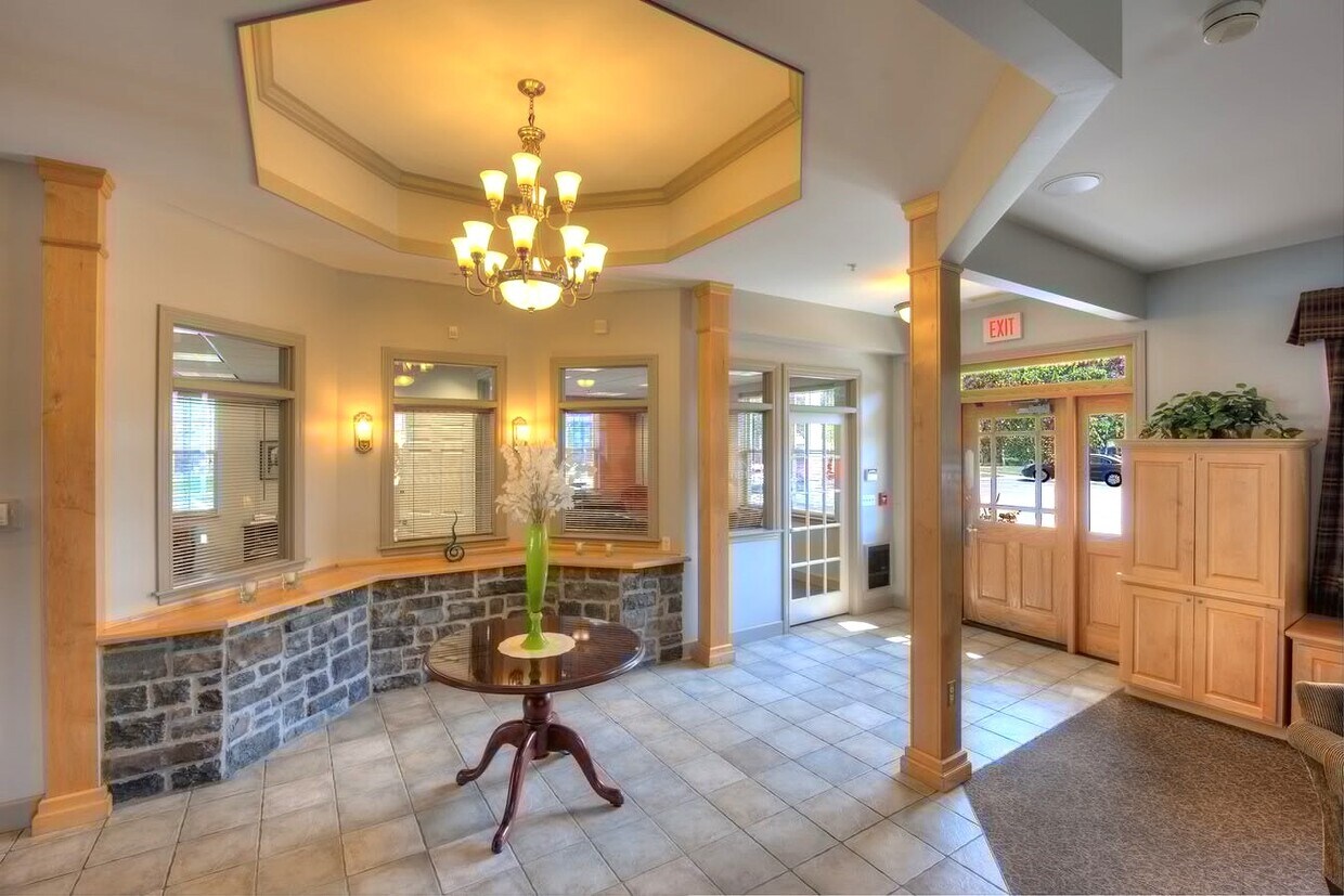 1600 Elmwood Apartments Rentals in Rochester at 1600 Elmwood Ave