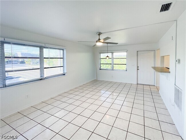 Foto del edificio - 4009 SE 19th Ave