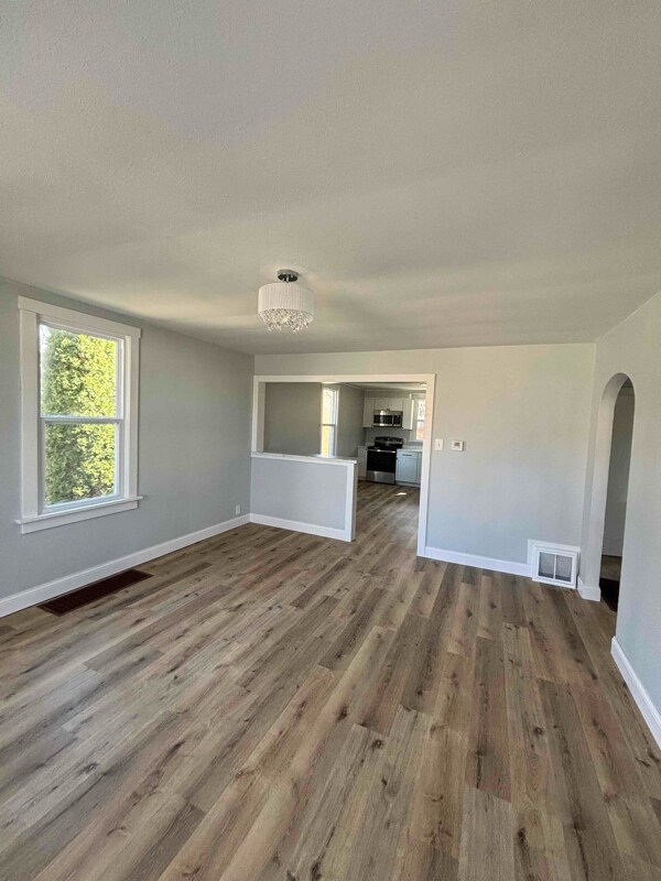 Foto del edificio - 1416 Lindenthal Ave