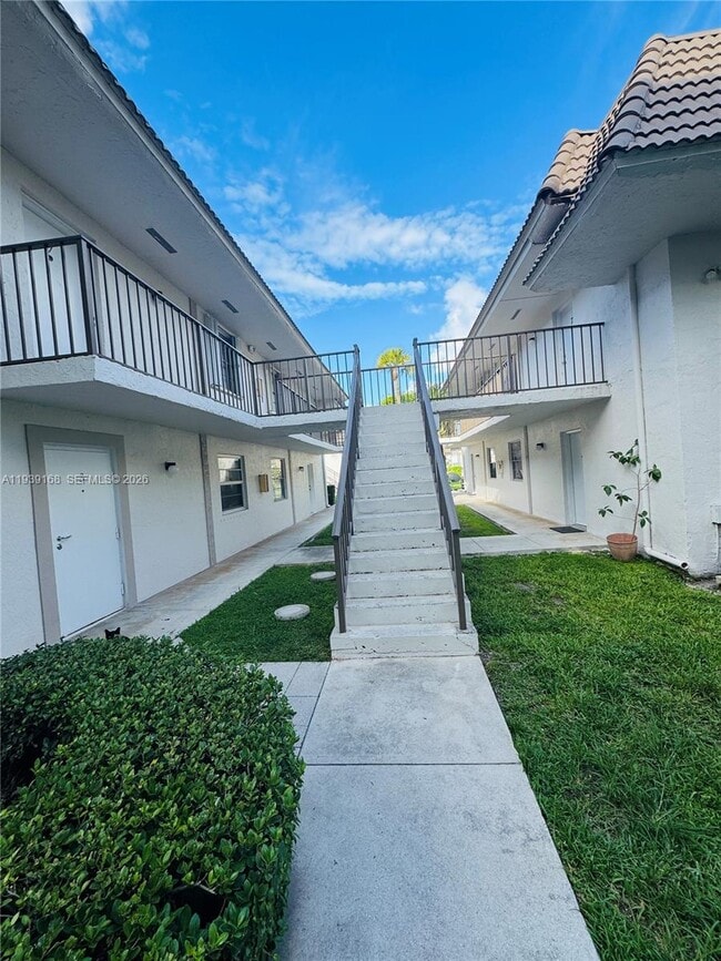 Foto del edificio - 6961 SW 129th Ave