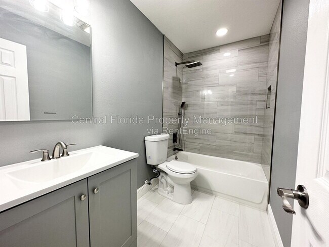 Foto del edificio - 1413 Carlson Dr