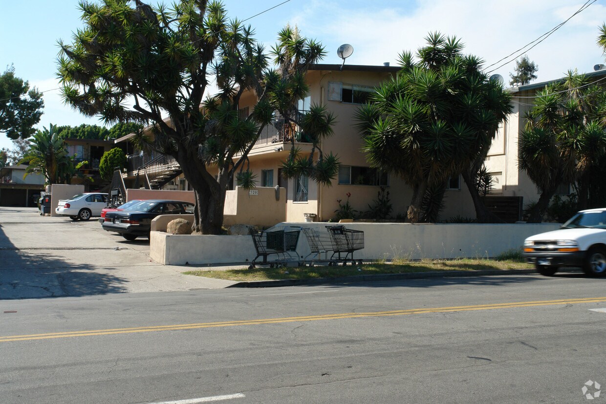 Primary Photo - 320 W Mission St