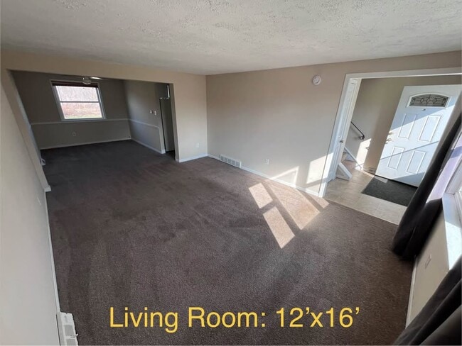 Building Photo - 5757 Glendale Dr