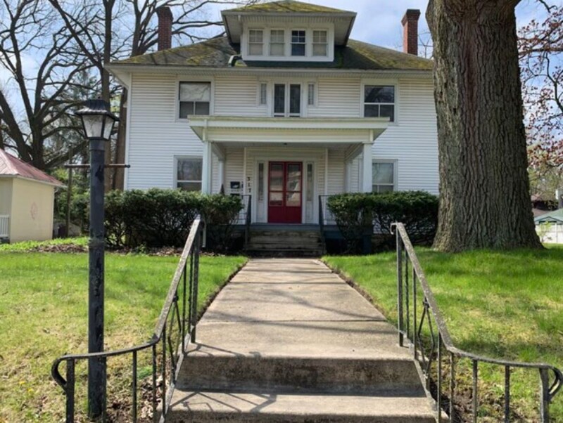 317 W Reynolds St Unit 1 W, Urbana, OH 43078 Room for Rent in Urbana